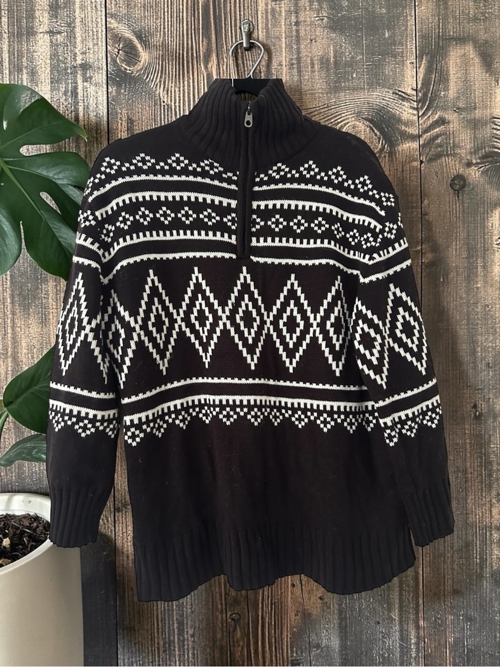 H&M Women’s Oversized Black and White Half-Zip Nordic Sweater